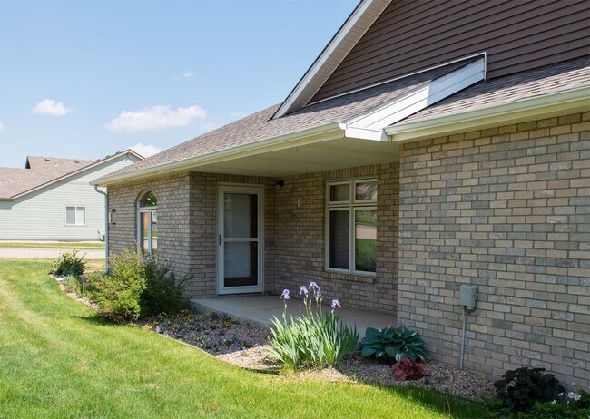 Back Patio - 2156 Maid Marian Ct