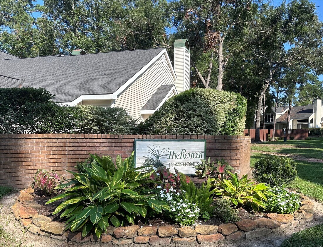 Building Photo - 3311 Golden Trails Dr