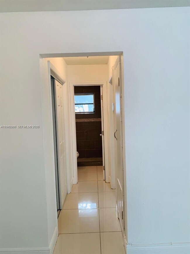 Foto del edificio - 220 NW 63rd St