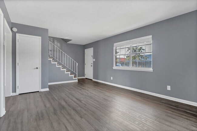 Foto del edificio - Huntingdon Apartments