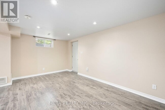 Building Photo - 220 Bassett Blvd