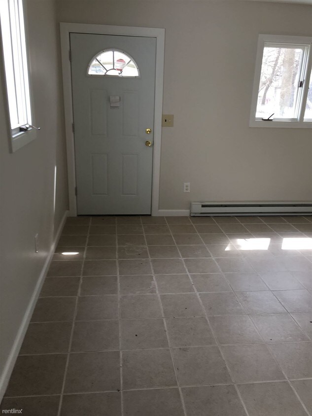 Primary Photo - 443 Shelton Ave