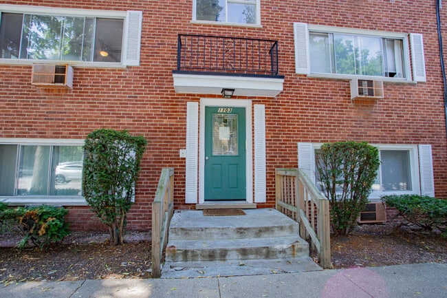 Building Photo - 1103 Washington Blvd