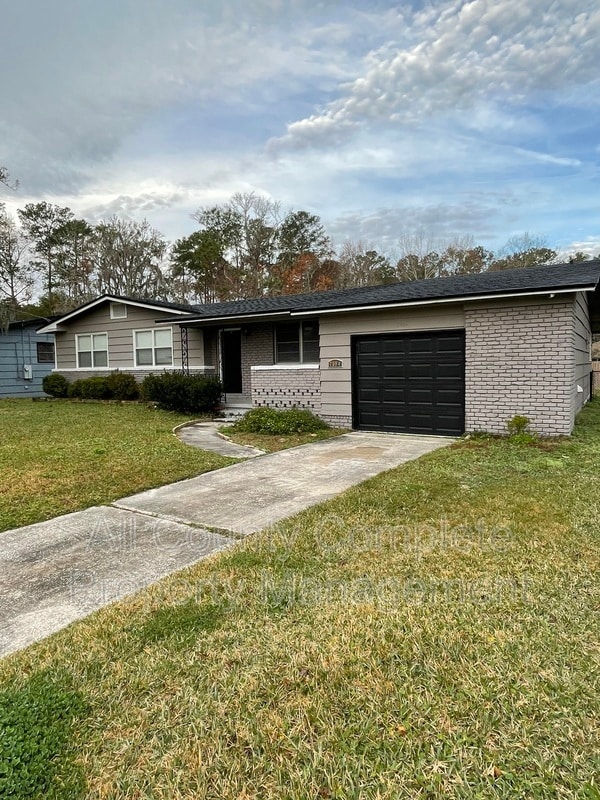 Building Photo - 7304 Midway Rd