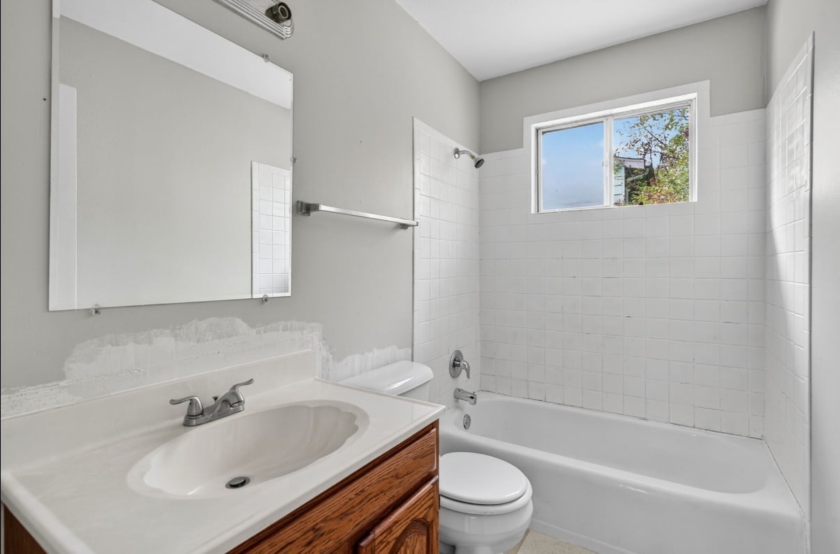 Building Photo - 7507 Blanding Dr