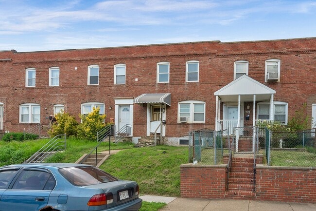 Foto del edificio - 1136 Steelton Ave