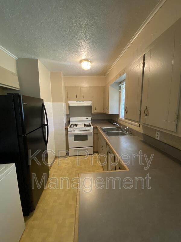 Building Photo - 8022 US-271