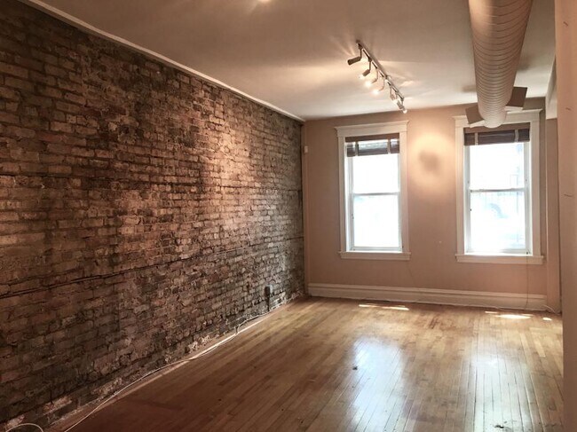Foto del edificio - 1 bedroom in Chicago IL 60647