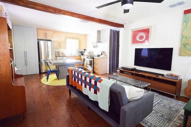 Foto del edificio - 4704 Bandera Rd