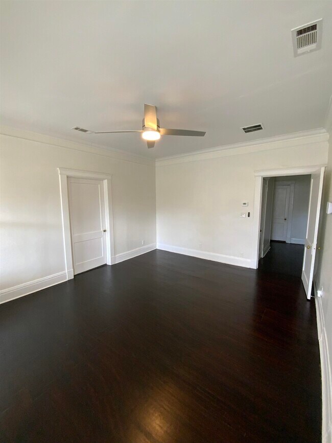 Foto del edificio - 1708 Glenview Ave