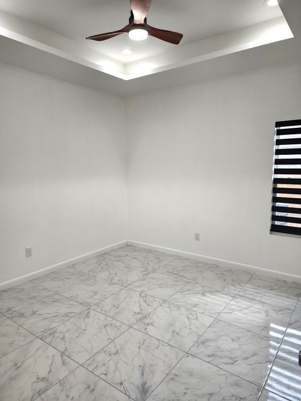 Foto del edificio - 918 N Woodson Ave