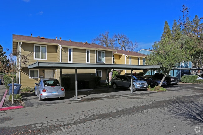 Building Photo - Shadow Creek Condominiums