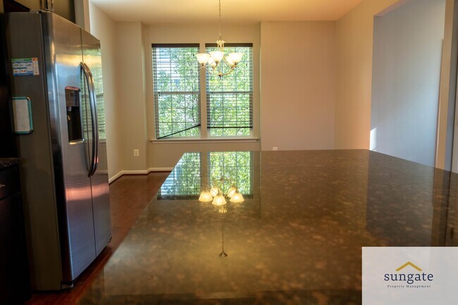 Building Photo - 9362 Paragon Way