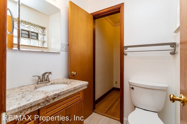 Foto del edificio - 2 br, 2 bath House - 2214 N. El Paso Street