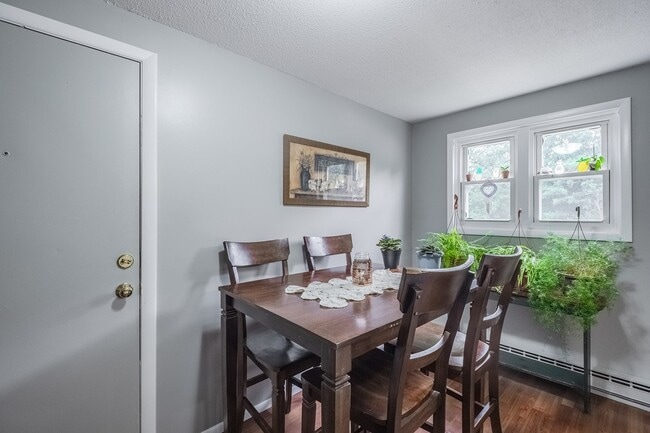 Building Photo - Barrington Hills Apartments