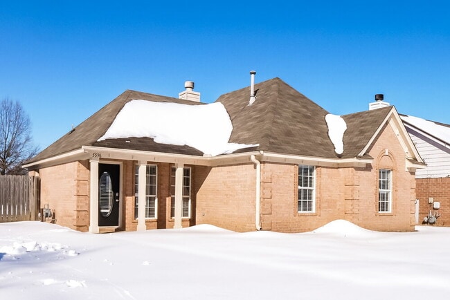 Foto del edificio - 5596 Walden Valley Cove