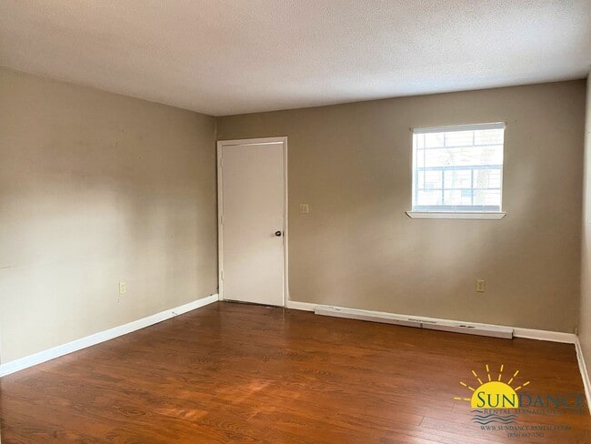 Building Photo - Quaint 2 Bedroom Unit in Fort Walton Beach