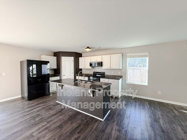 Building Photo - 475 Walters Run Dr