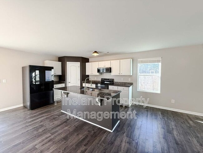 Foto del edificio - 475 Walters Run Dr