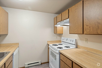 Building Photo - Highlands Apartments