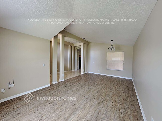 Foto del edificio - 2751 Eagle Canyon Dr S