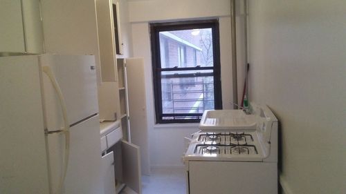 Foto del edificio - 205 E Broadway