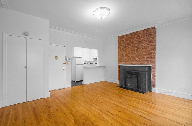 Foto del edificio - 156 E 64th St