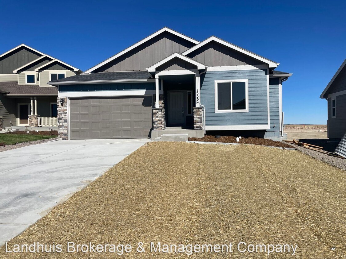 Foto principal - 5 br, 3 bath House - 13382 Savannah Falls Ct