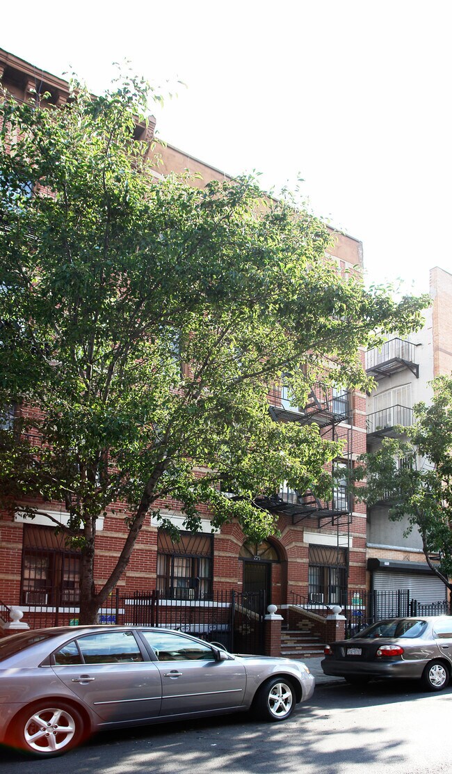 Building Photo - 229 23rd St