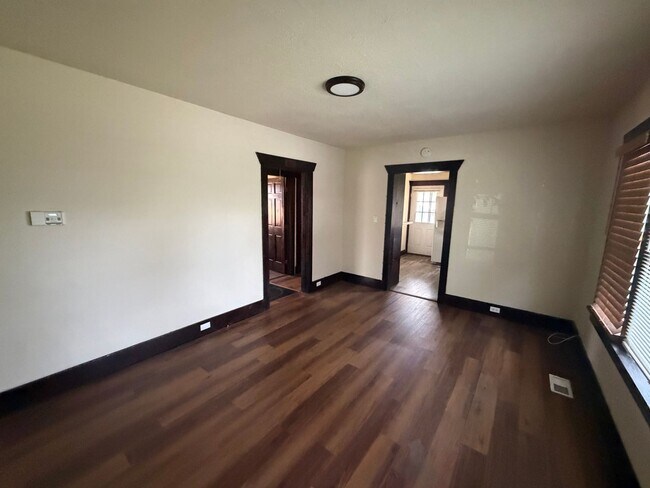 Foto del edificio - ? RENT SPECIAL — HALF OFF FIRST MONTH’S RENT ? Beautiful 2 bedroom in Lakewood WA - Apply Today!