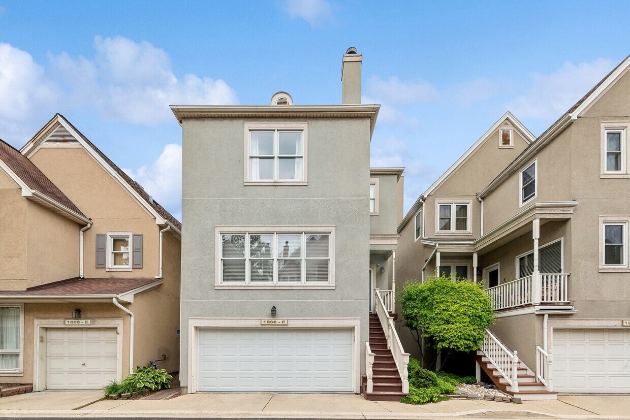 Foto principal - 1806 W Diversey Pkwy