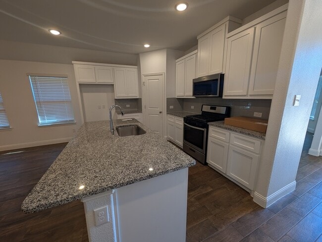 Building Photo - Beautiful 4 Beds 2 Baths Home in Anna, TX!