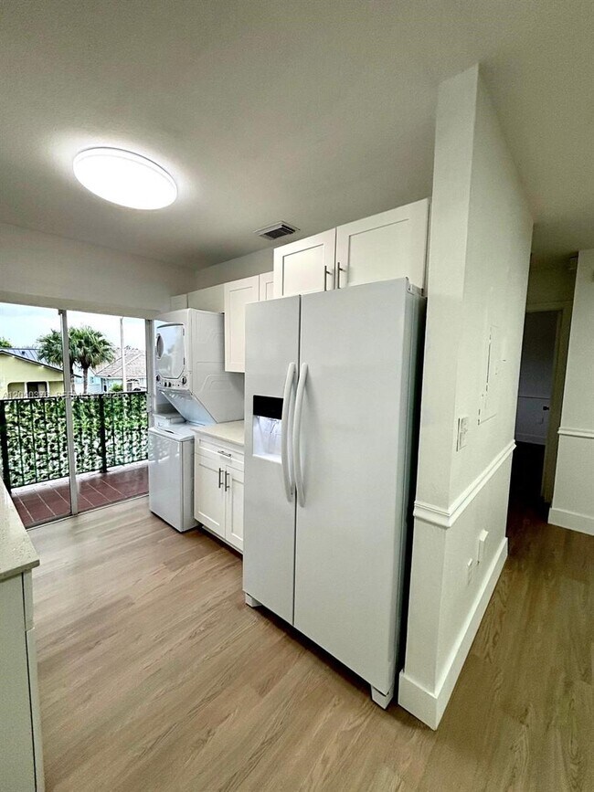 Building Photo - 3514 W 76th St