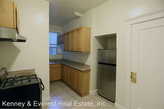 Building Photo - Studio, 1 bath House - 837 Geary #104