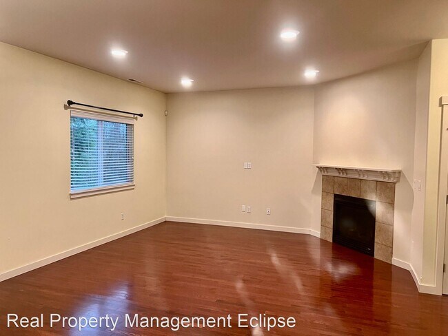 Foto del edificio - 4 br, 2.5 bath House - 20221 124th Ave NE