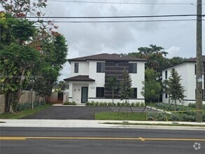 Building Photo - 1321 NW 6th Ave