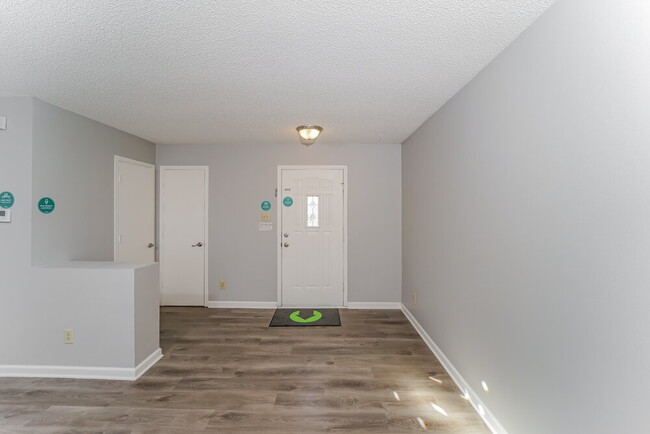 Foto del edificio - 150 Declaration Dr