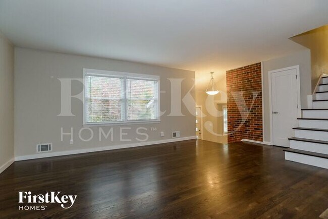 Foto del edificio - 9006 Grandview Dr