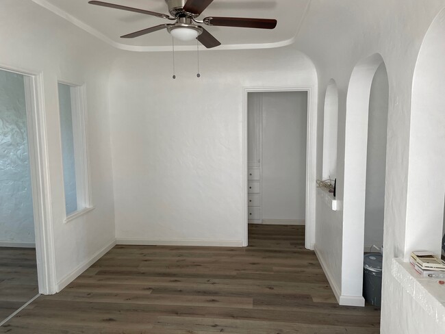 Dining Room - 145 N 21st St