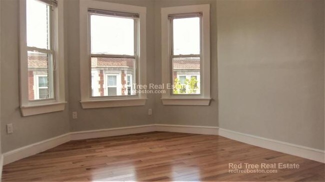 Building Photo - 5 bedroom in Boston MA 02119