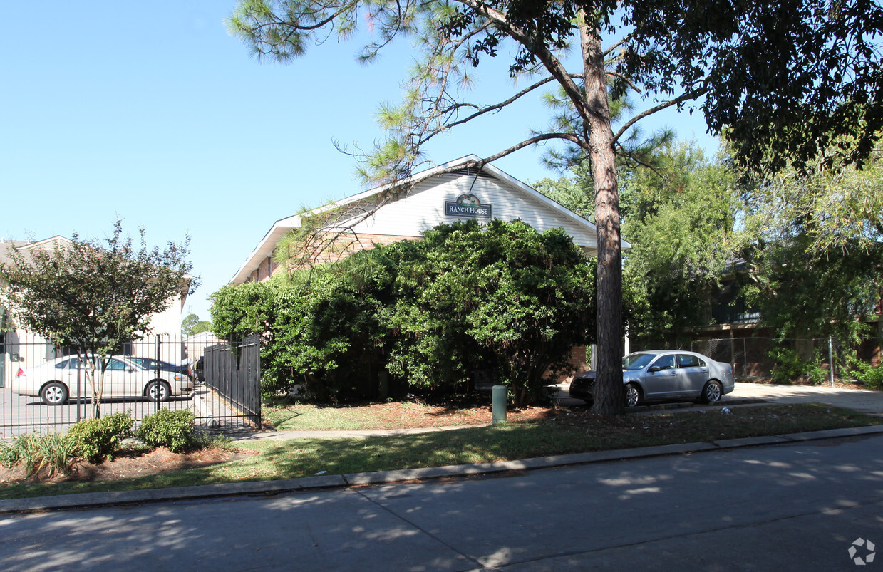 Foto del edificio - Ranch House