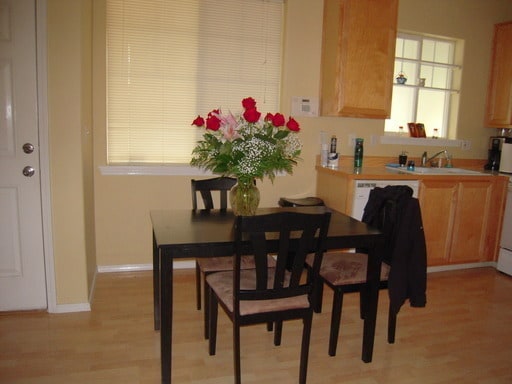 Photo - Fresh 3 bedroom - New Carpet new paint in Quatama area House