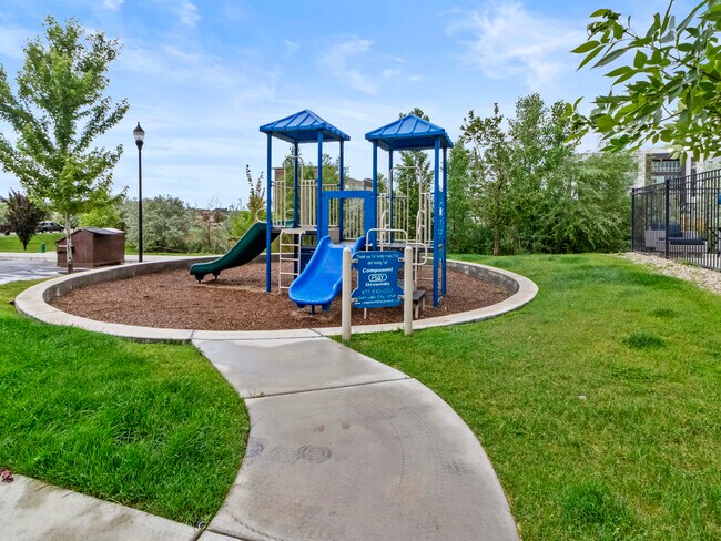 ¡Área de juegos para niños - South Ridge Townhomes and Apartments