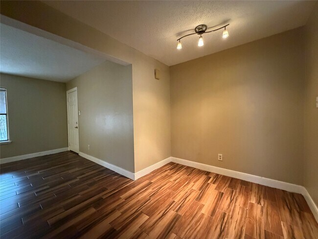 Foto del edificio - 1901 Brun St