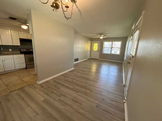 Building Photo - Beautiful Bossier Home In Old Greenacres