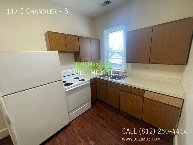 Building Photo - 117 E Chandler Ave