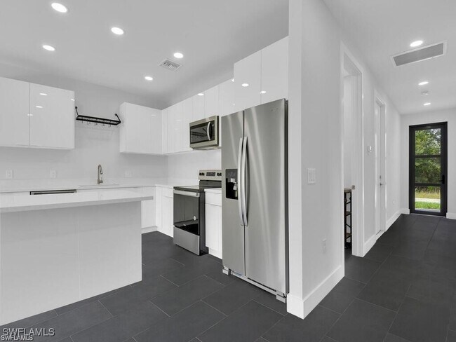 Foto del edificio - 4548 29th St SW