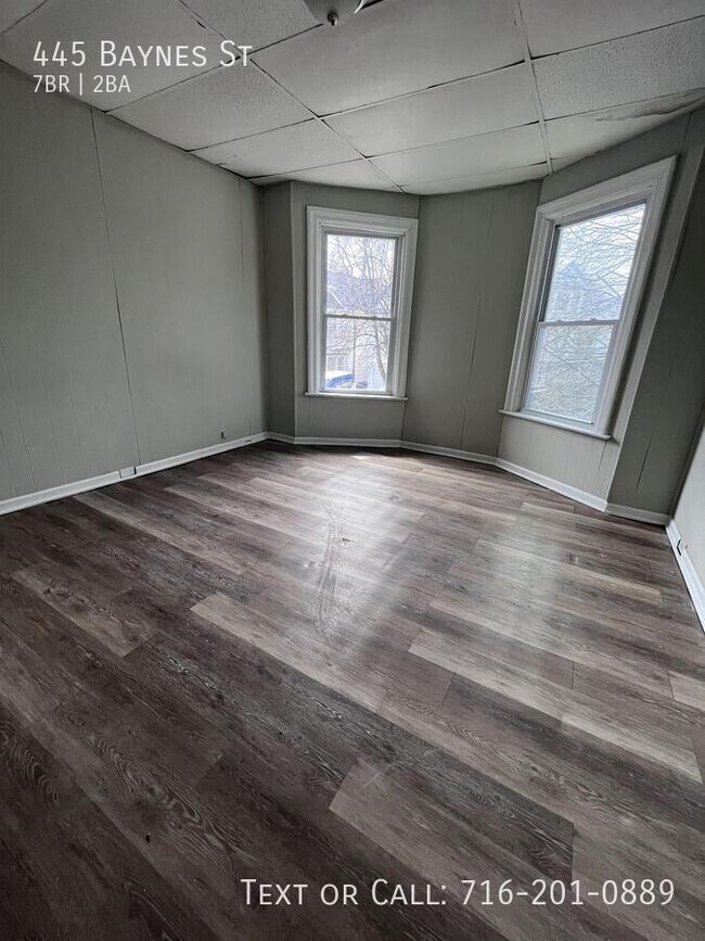 Foto del edificio - 445 Baynes St