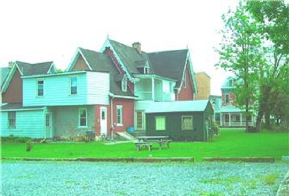 Foto del edificio - 101 S Kemp St