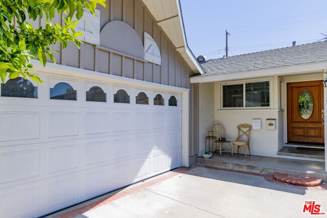 Building Photo - 18638 Liggett St